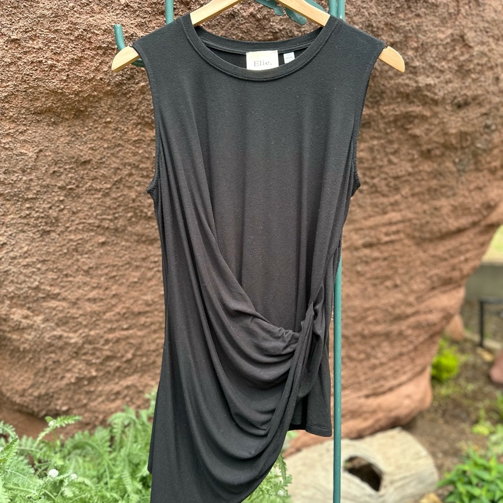 Elie Tahari Black Asymmetrical Sleeveless Draped Top Size S